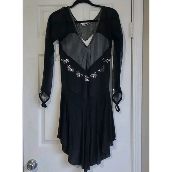 Black Sequence Large Ladies Dance Figure Competition Skating Dress - Picture 8 of 8